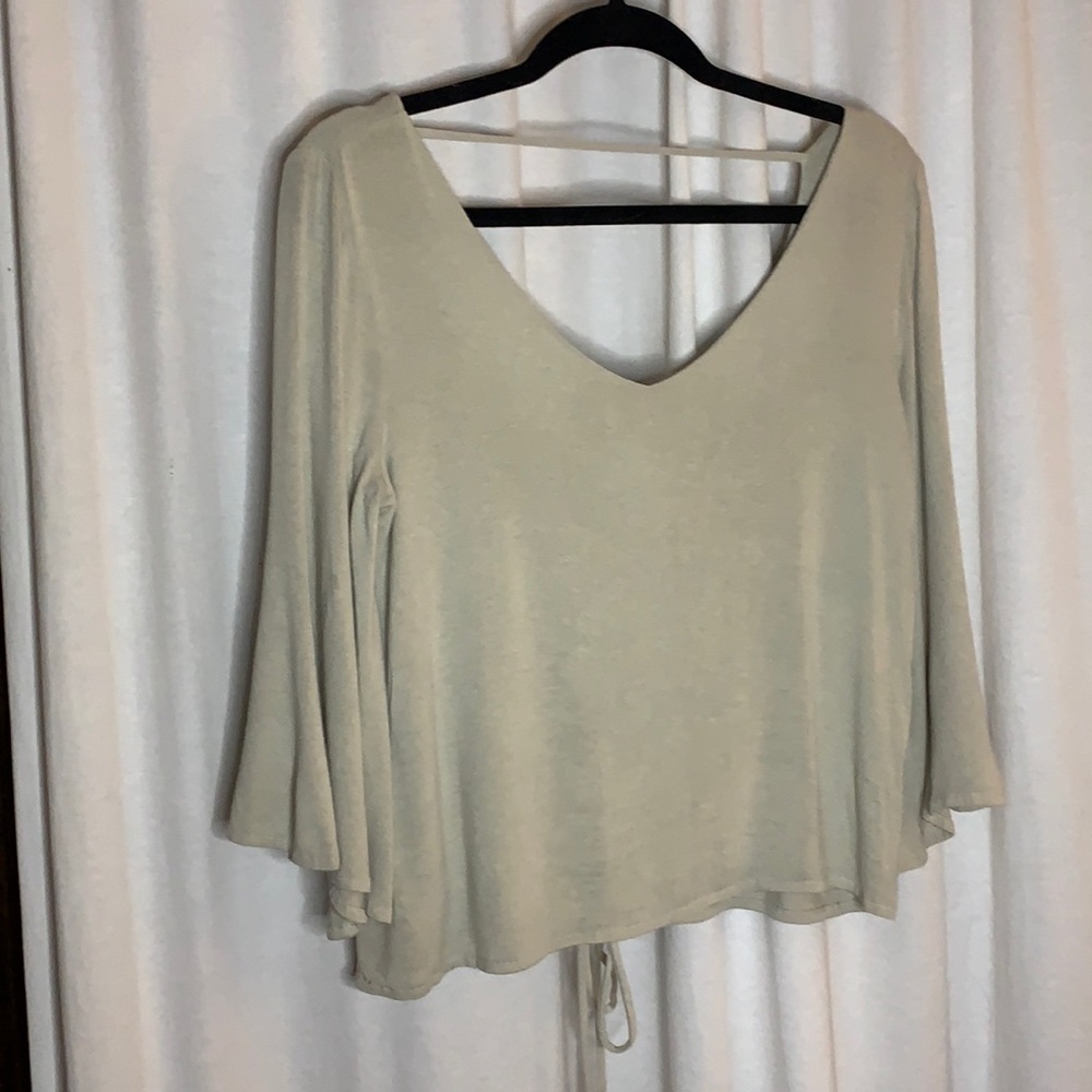 Light Green Flowy Long Sleeve Blouse